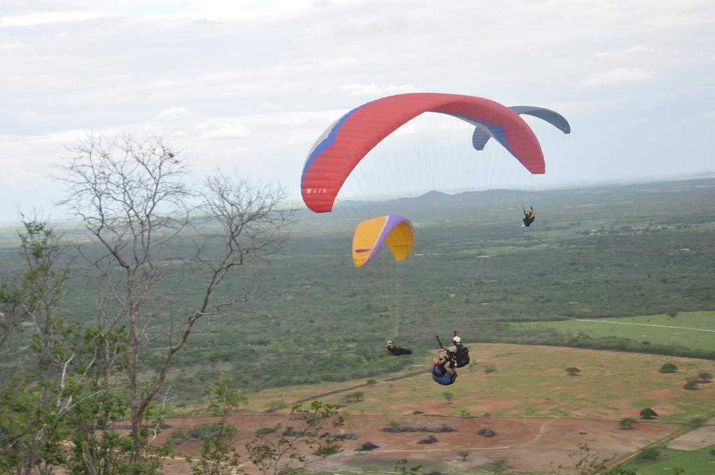 Fazenda Hotel Pedra Dos Ventos กิซาดา ภายนอก รูปภาพ