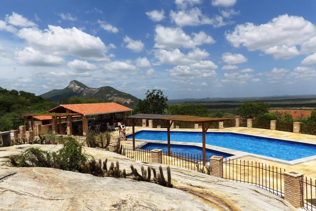 Fazenda Hotel Pedra Dos Ventos กิซาดา ภายนอก รูปภาพ